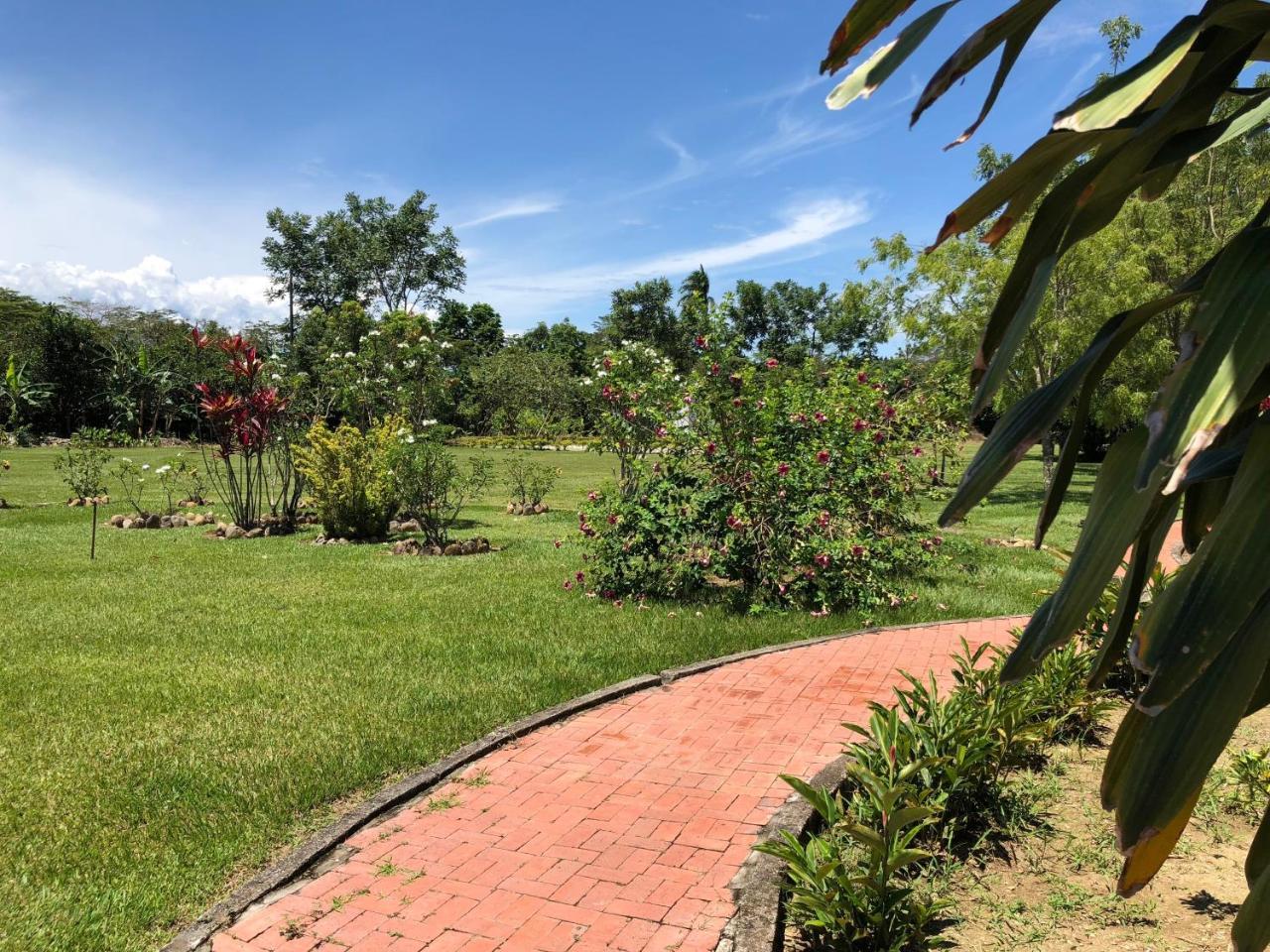 Hotel Campestre Arboretto Villavicencio Ngoại thất bức ảnh