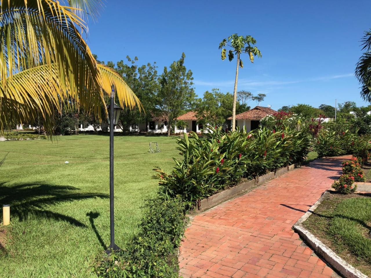 Hotel Campestre Arboretto Villavicencio Ngoại thất bức ảnh