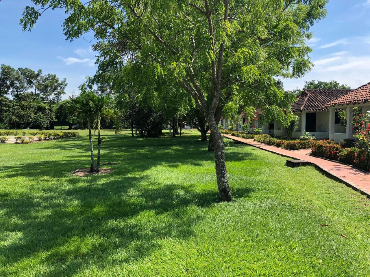 Hotel Campestre Arboretto Villavicencio Ngoại thất bức ảnh
